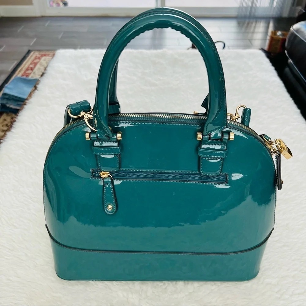 JustFab detachable bag